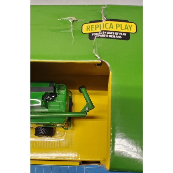 Ertl 1/64 John Deere X9 1000 Combine Two Heads NIB - Picture 3 of 4